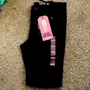 New with tag Charlotte Russe Skinny Jeans
